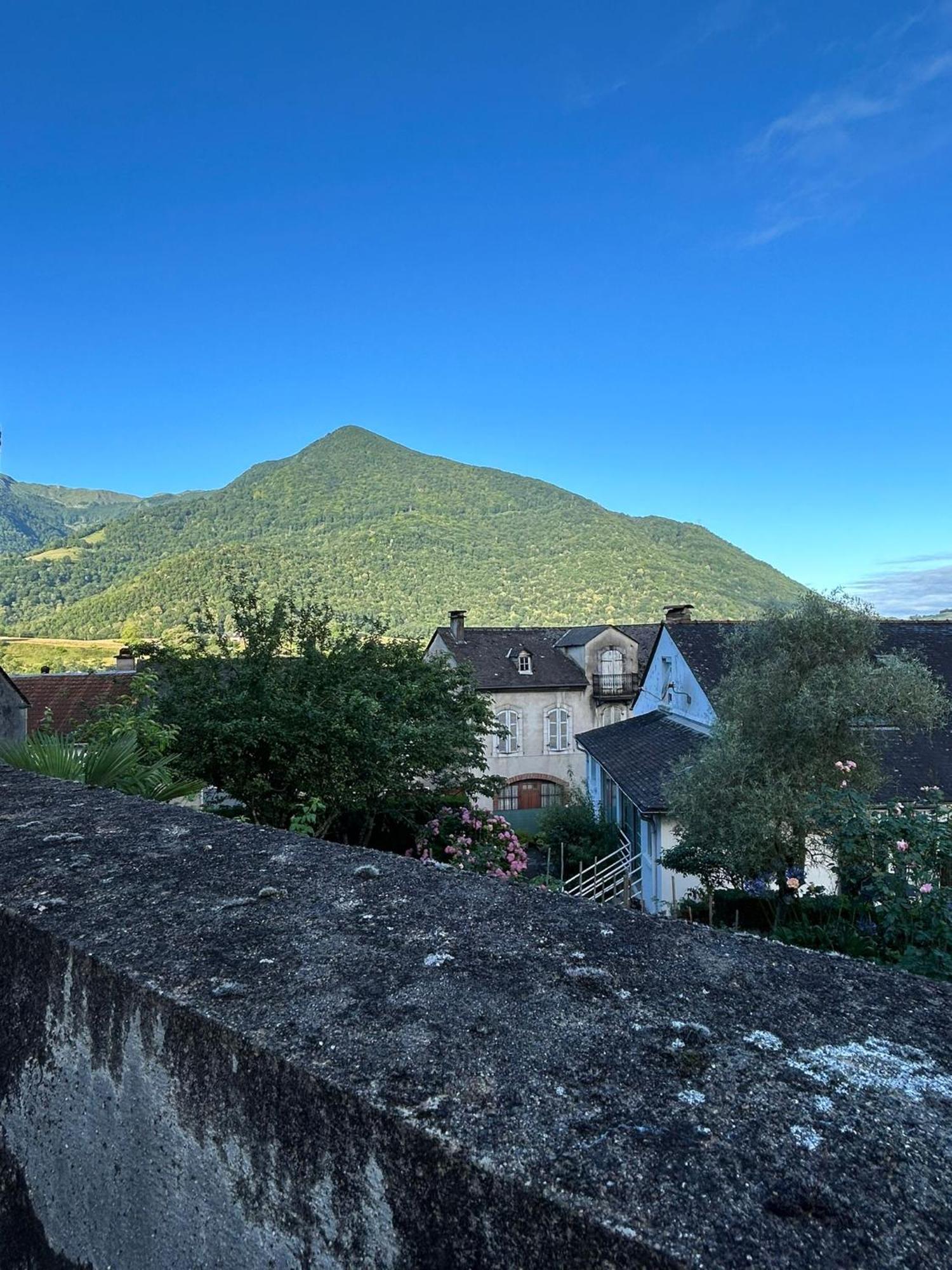 Les Maisons Des Pyrenees - Lourdes *